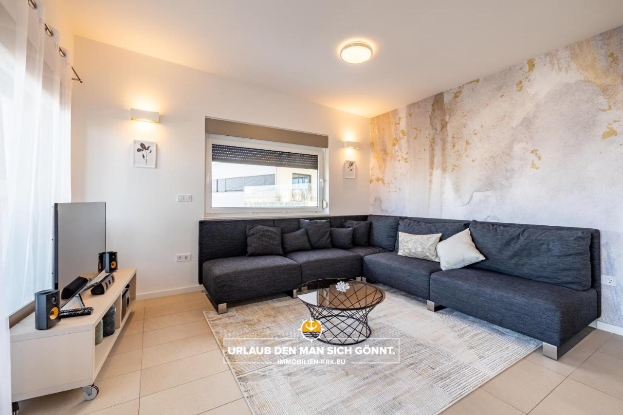 Appartamento Penthouse Panorama Deluxe In Malinska Esterno foto